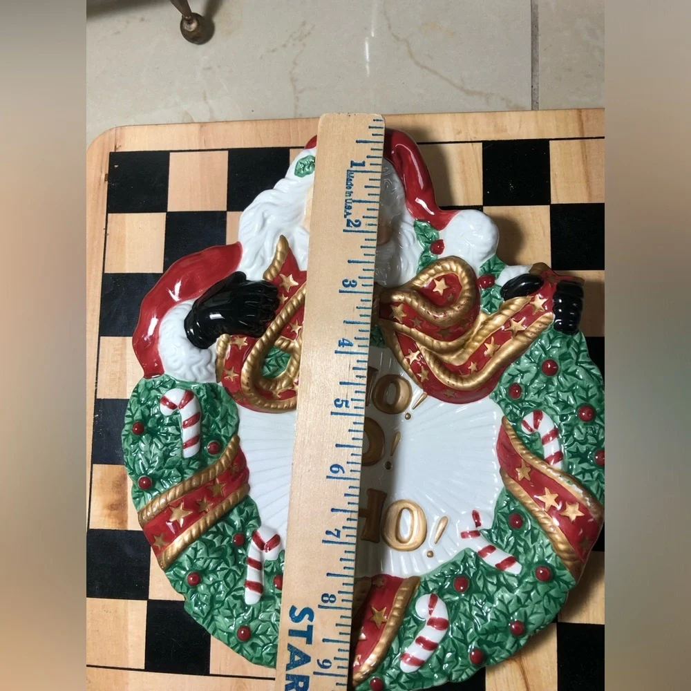 Fitz and Floyd Essentials Santa with Wreath Canape Plate Ceramic Ho! Ho! Ho!